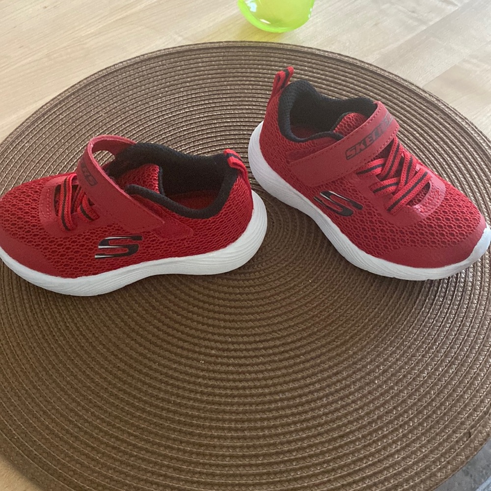 Red sketcher sneakers toddler size 7